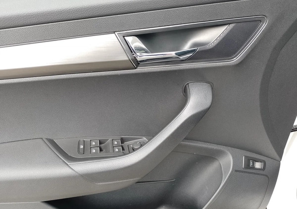 Skoda Karoq cena 109900 przebieg: 96028, rok produkcji 2019 z Wąsosz małe 497
